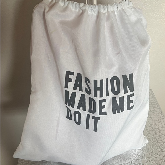 HOUSE OF REHAB BLACK OWNED Pink FAUX LEATHER PEBBLE MEDIUM tote - Picture 15 of 17